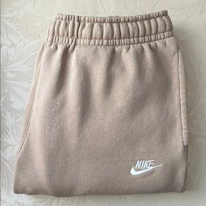 Nike Sweatpants / Joggers Pants (Size: M; Men)